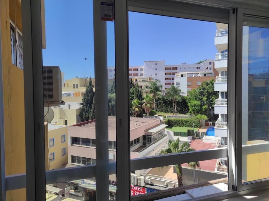 Estudio Centrico En Torremolinos Exterior photo